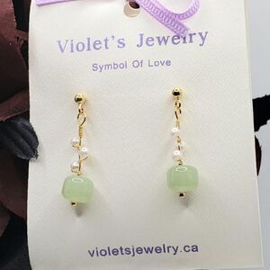 2/$20 Brand New Vintage Style Pearl Earrings
